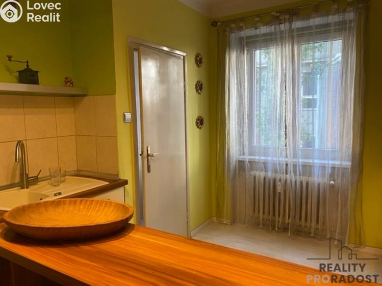 Rent apartment 2+1 Olomouc, Charkovská č. 6
