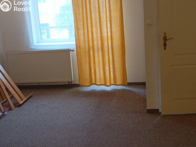 Pronájem bytu 1+KK Praha, Ve Střešovičkách č. 4