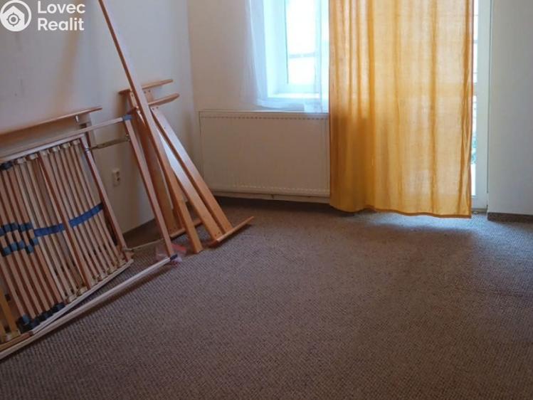 Pronájem bytu 1+KK Praha, Ve Střešovičkách č. 6