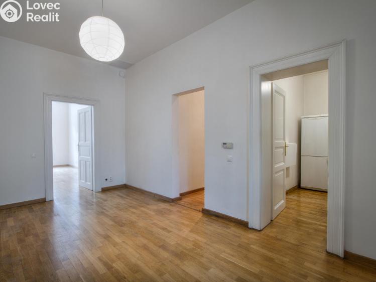 Аренда квартиры 2+KK Praha, Komunardů č. 2