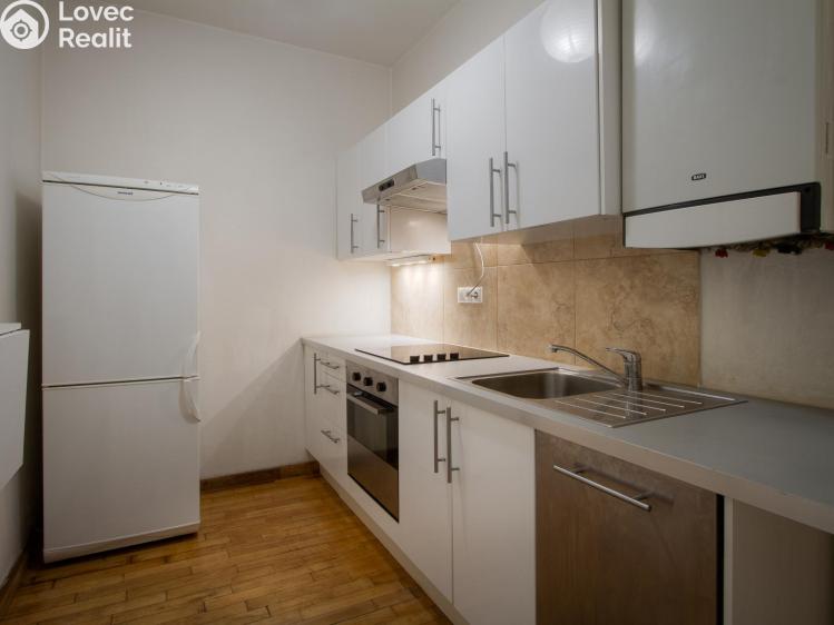 Аренда квартиры 2+KK Praha, Komunardů č. 4