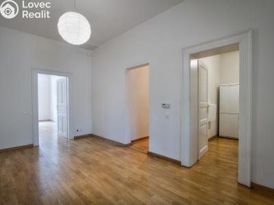 Аренда квартиры 2+KK Praha, Komunardů č. 2