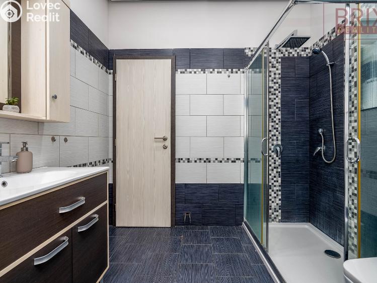 Продаж сімейного будинку Králův Dvůr, Levínský Vršek 180 č. 20