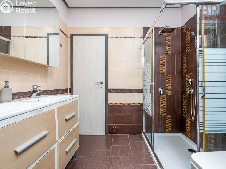 Продажа семейного дома Králův Dvůr, Levínský Vršek 180 č. 16