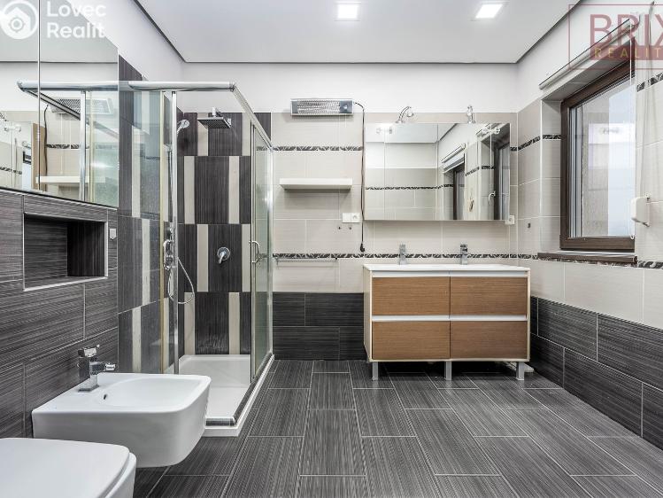 Продажа семейного дома Králův Dvůr, Levínský Vršek 180 č. 30