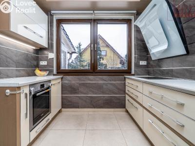 Продаж сімейного будинку Králův Dvůr, Levínský Vršek 180 č. 4