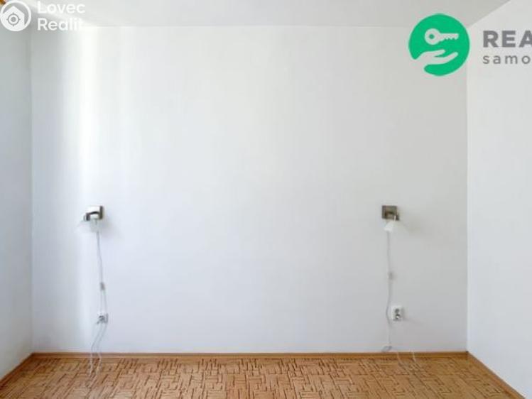 Pronájem bytu 2+1 Uherské Hradiště, Louky č. 14