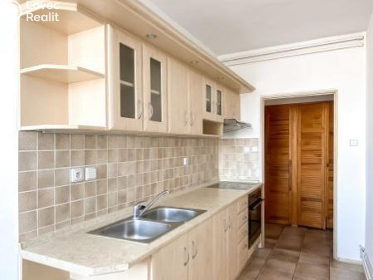 Pronájem bytu 2+1 Uherské Hradiště, Louky č. 16