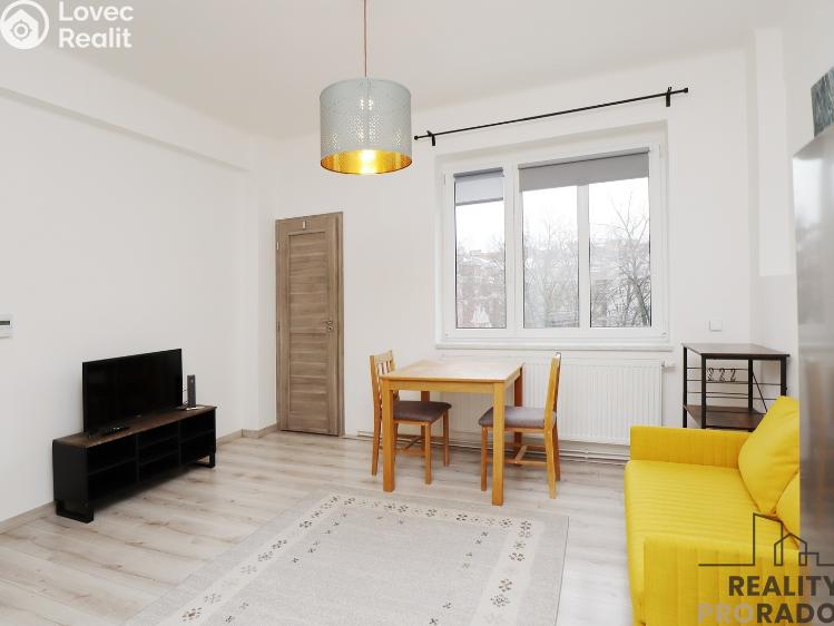 Аренда квартиры 2+KK Praha, Viklefova 1723/3 č. 1