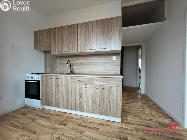 Pronájem bytu 2+1 Ostrava, Sokolovská 1339/33 č. 7