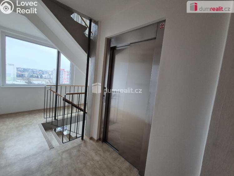 Pronájem bytu 2+KK Praha 13, Archeologická č. 12