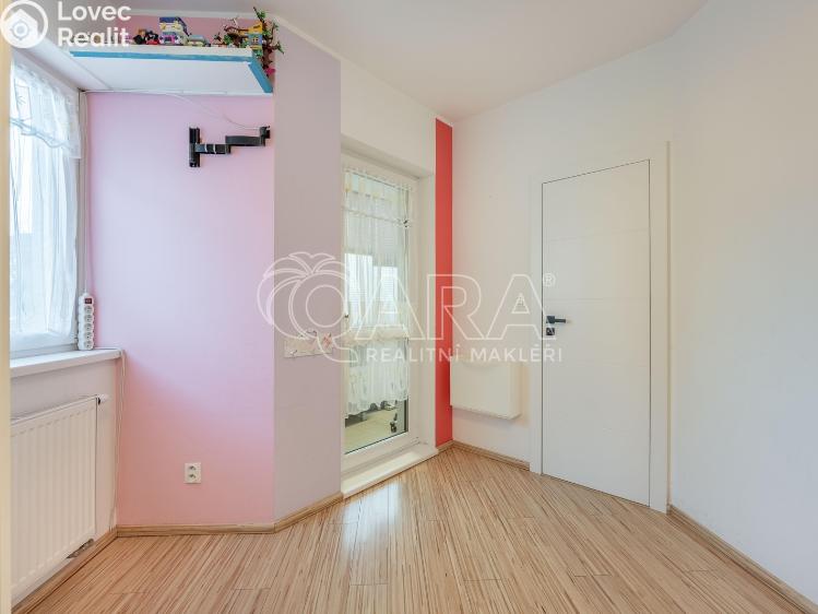 Pronájem bytu 2+KK Praha, Strančická 3339/37 č. 11