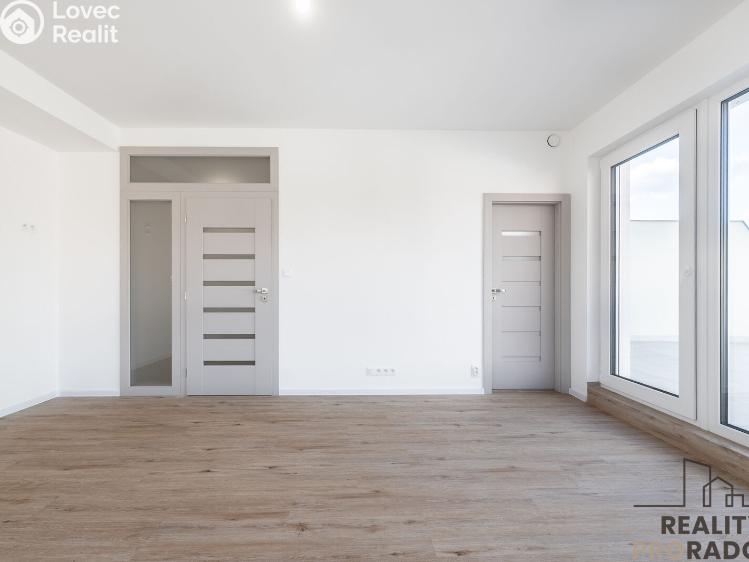 Prodej bytu 4+KK Ostopovice, B. Němcové 237/5 č. 9