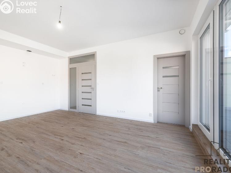 Prodej bytu 4+KK Ostopovice, B. Němcové 237/5 č. 10