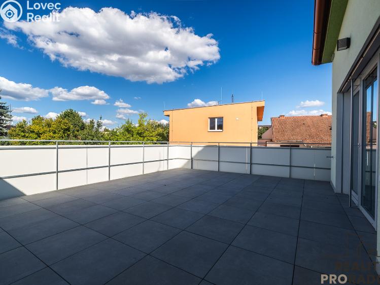 Prodej bytu 4+KK Ostopovice, B. Němcové 237/5 č. 11