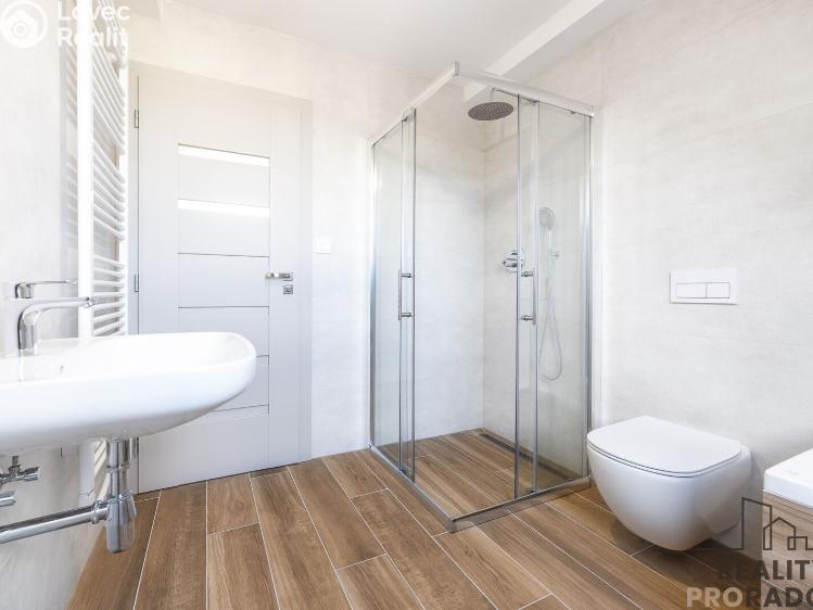 Prodej bytu 4+KK Ostopovice, B. Němcové 237/5 č. 15