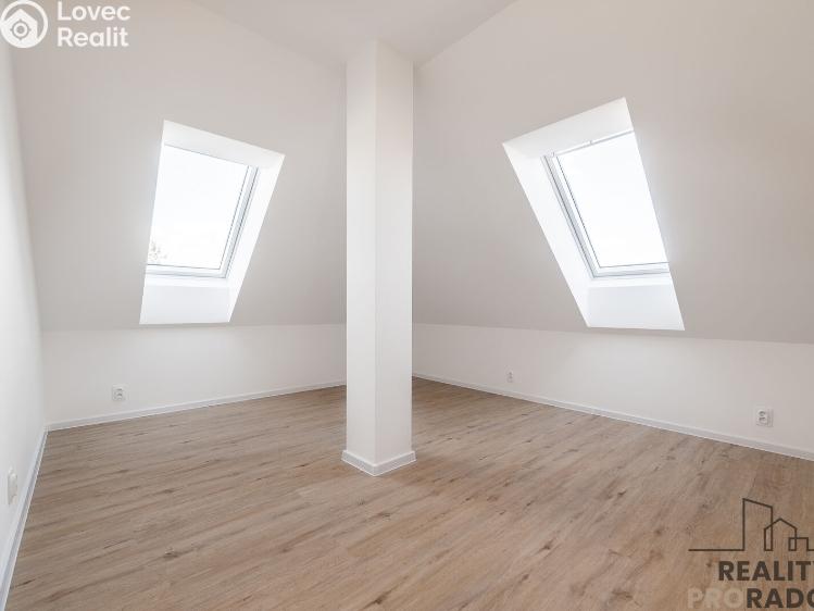 Prodej bytu 4+KK Ostopovice, B. Němcové 237/5 č. 16