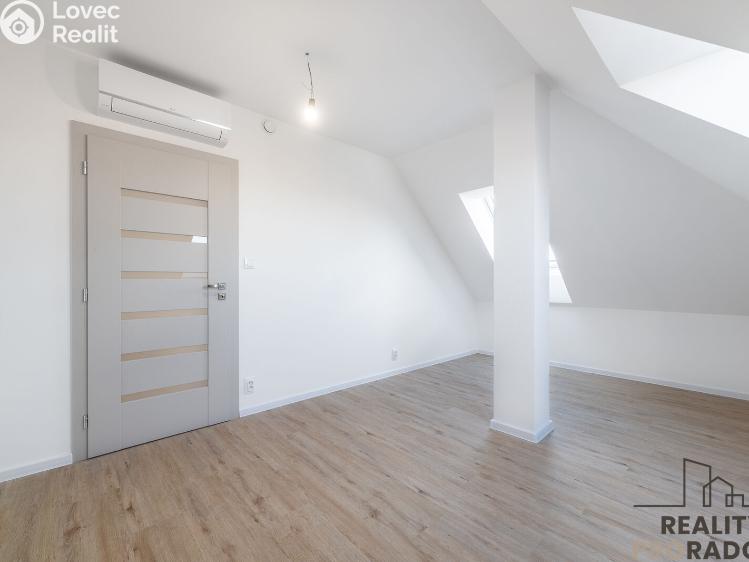 Prodej bytu 4+KK Ostopovice, B. Němcové 237/5 č. 19