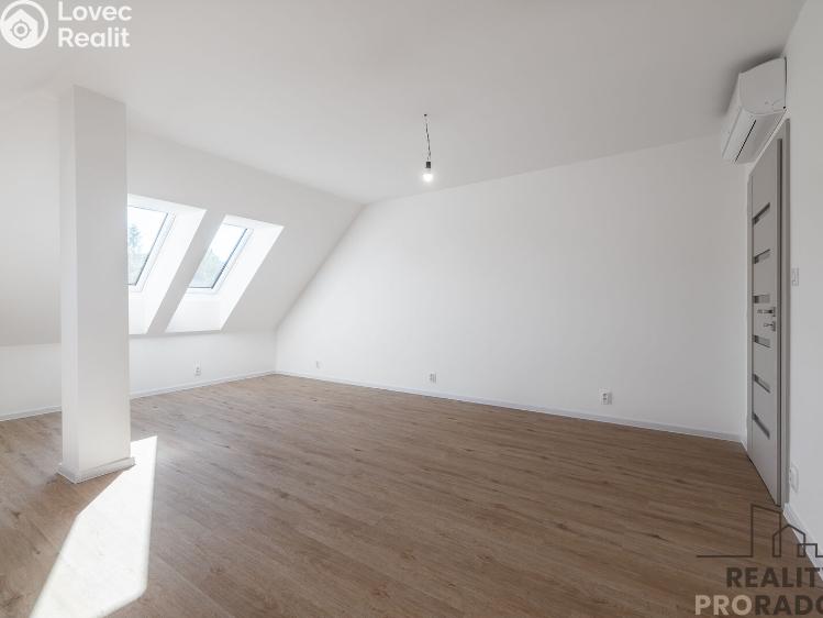 Prodej bytu 4+KK Ostopovice, B. Němcové 237/5 č. 22