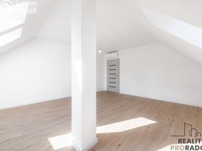 Sale apartment 4+KK Ostopovice, B. Němcové č. 23