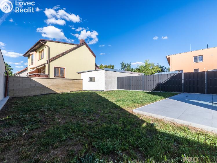 Prodej bytu 4+KK Ostopovice, B. Němcové 237/5 č. 14