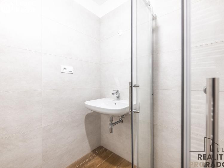 Prodej bytu 4+KK Ostopovice, B. Němcové 237/5 č. 4