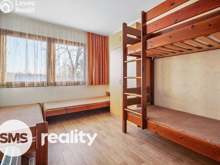 Sale hut Jedovnice č. 9