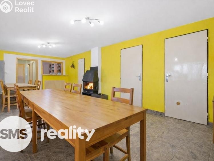 Sale hut Jedovnice č. 17