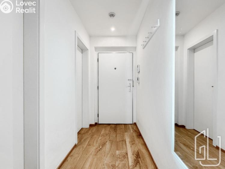 Sale apartment 2+KK Praha, Olšanská 2898/4g č. 8