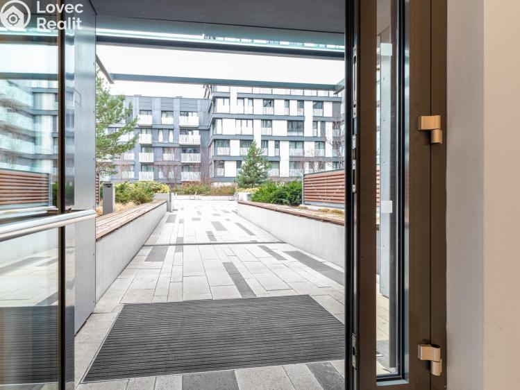 Sale apartment 2+KK Praha, Olšanská 2898/4g č. 13