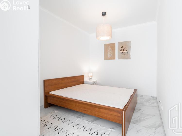 Pronájem bytu 2+KK Praha, Jinonická č. 8