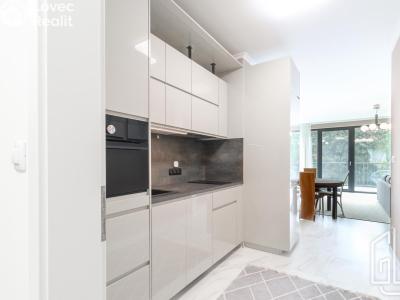 Pronájem bytu 2+KK Praha, Jinonická č. 4