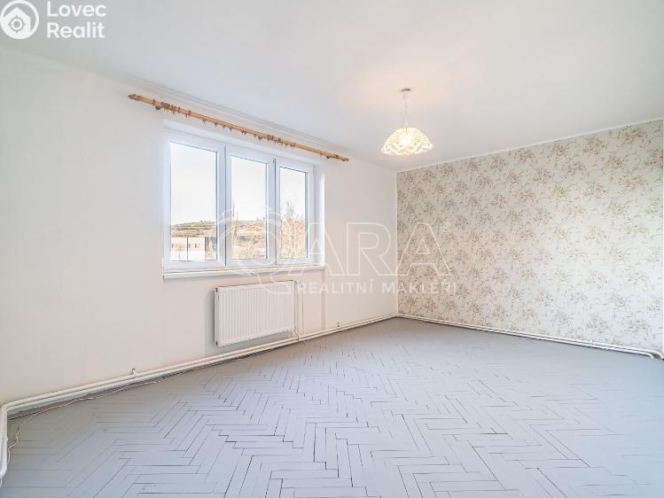 Pronájem bytu 3+1 Kralupy nad Vltavou, 28. října 486 č. 8