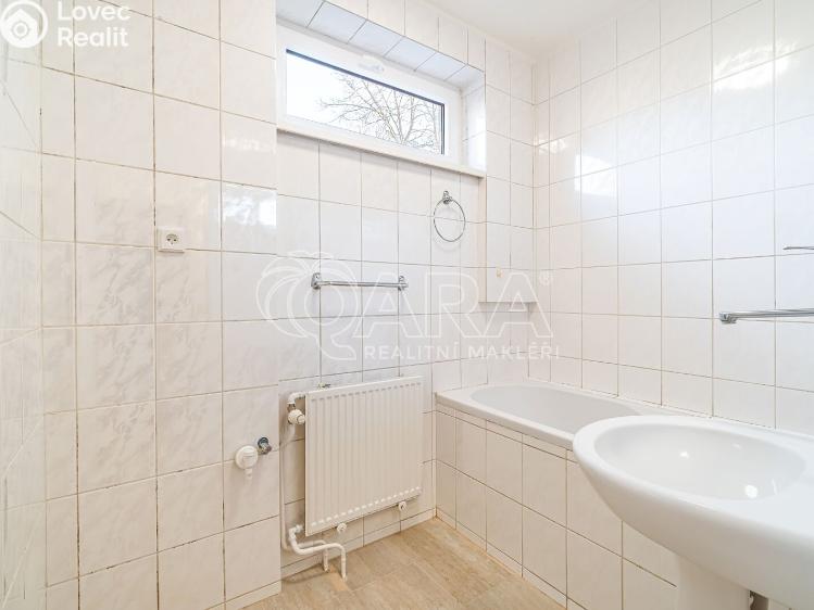 Pronájem bytu 3+1 Kralupy nad Vltavou, 28. října 486 č. 21