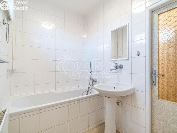 Pronájem bytu 3+1 Kralupy nad Vltavou, 28. října 486 č. 22