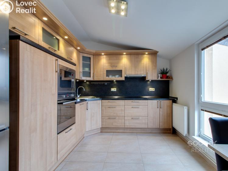 Pronájem bytu 3+1 Nupaky, U Školky č. 4