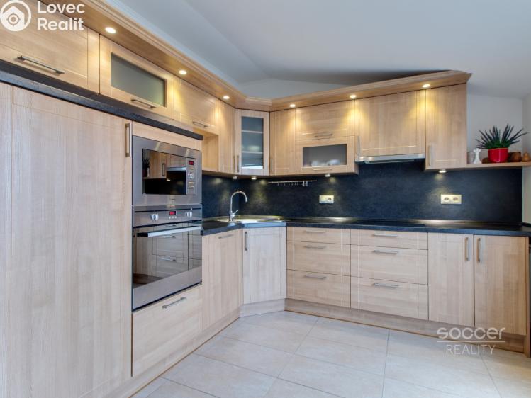 Pronájem bytu 3+1 Nupaky, U Školky č. 5