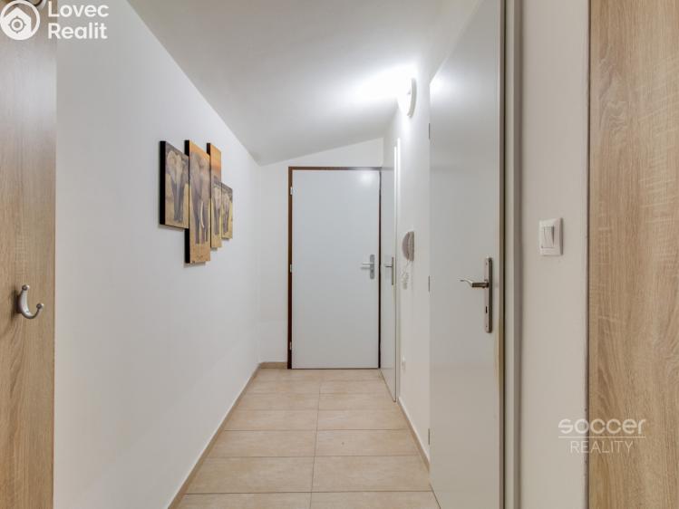 Pronájem bytu 3+1 Nupaky, U Školky č. 11