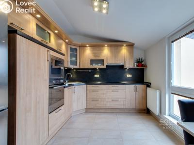 Pronájem bytu 3+1 Nupaky, U Školky č. 4