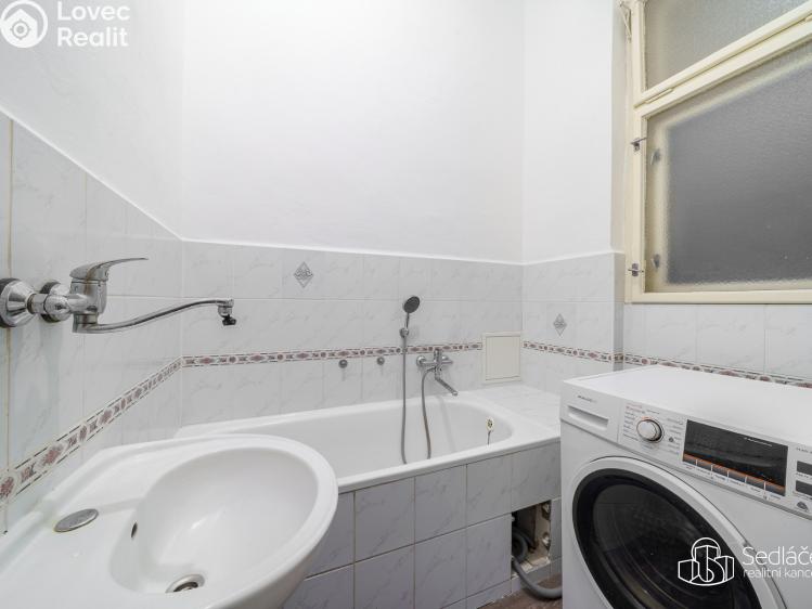 Prodej bytu 3+1 Karlovy Vary, Vítězná č. 13