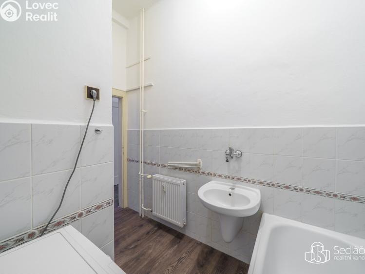Prodej bytu 3+1 Karlovy Vary, Vítězná č. 14