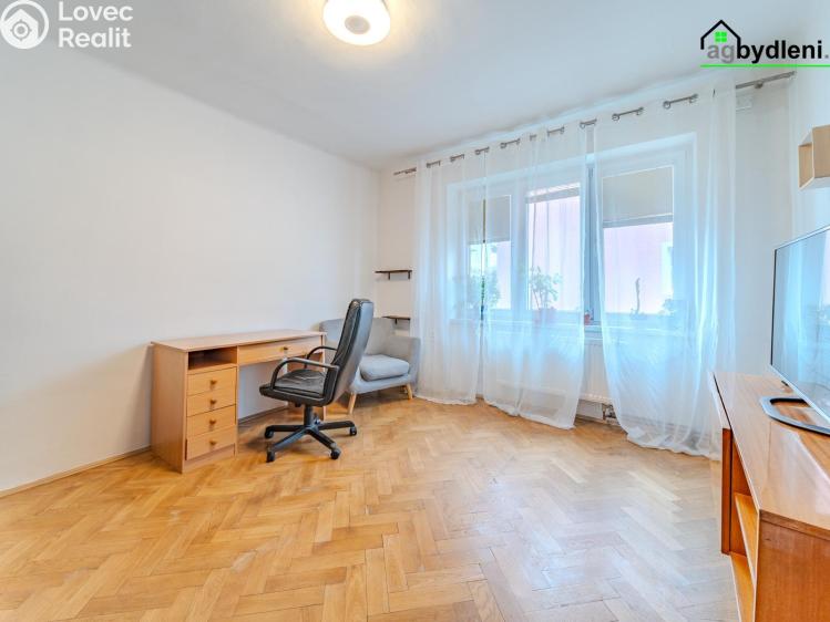 Sale apartment 2+1 Heřmanova Huť, Sídliště 218 č. 4