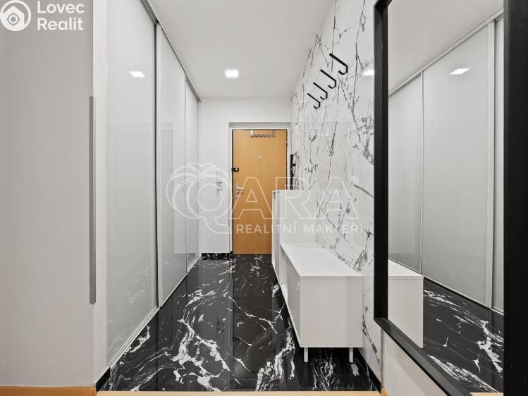 Продажа квартиры 3+KK Vestec, Ve Stromkách 377 č. 8