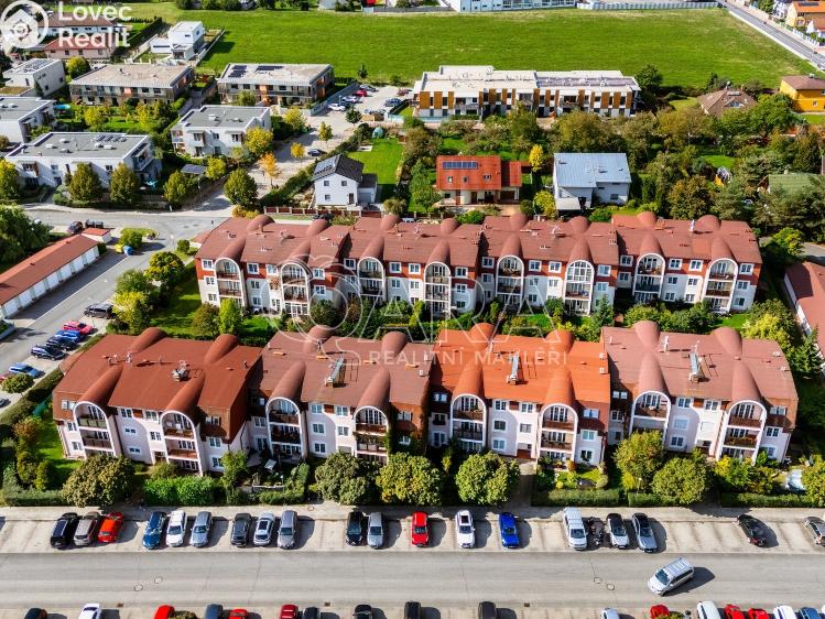 Продажа квартиры 3+KK Vestec, Ve Stromkách 377 č. 38