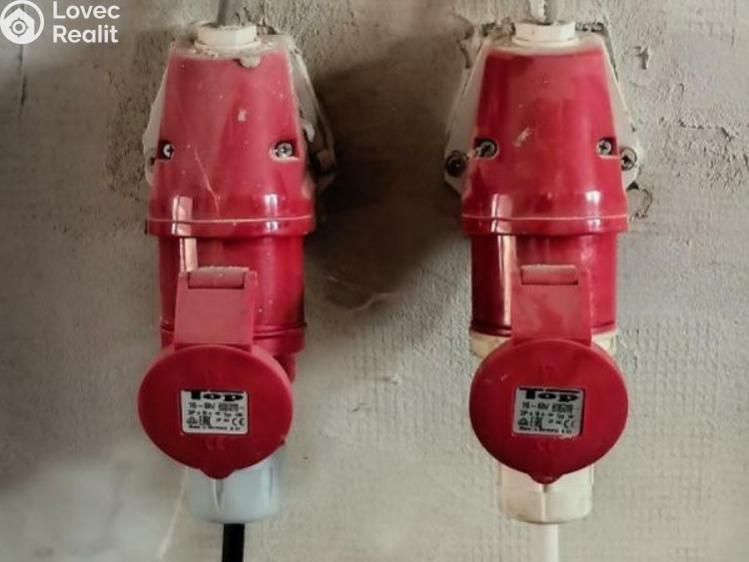 Pronájem skladového prostoru Králův Dvůr č. 5