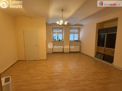 Pronájem bytu 1+1 Karlovy Vary, Kolmá č. 3