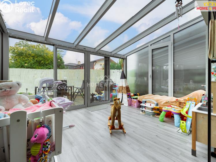 Продажа квартиры 4+KK Praha-Koloděje, Podzámecká č. 5