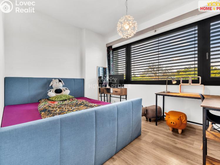 Продажа квартиры 4+KK Praha-Koloděje, Podzámecká č. 9