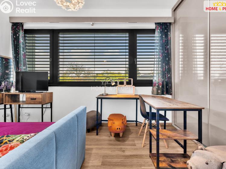 Продажа квартиры 4+KK Praha-Koloděje, Podzámecká č. 11