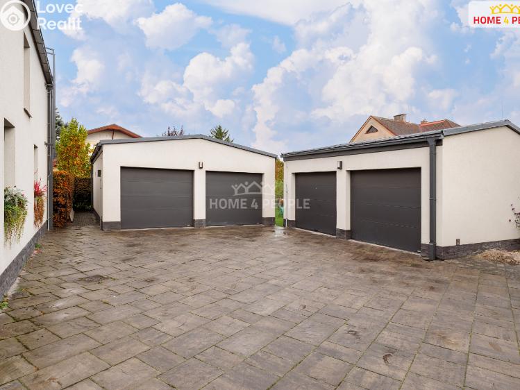 Продажа квартиры 4+KK Praha-Koloděje, Podzámecká č. 23